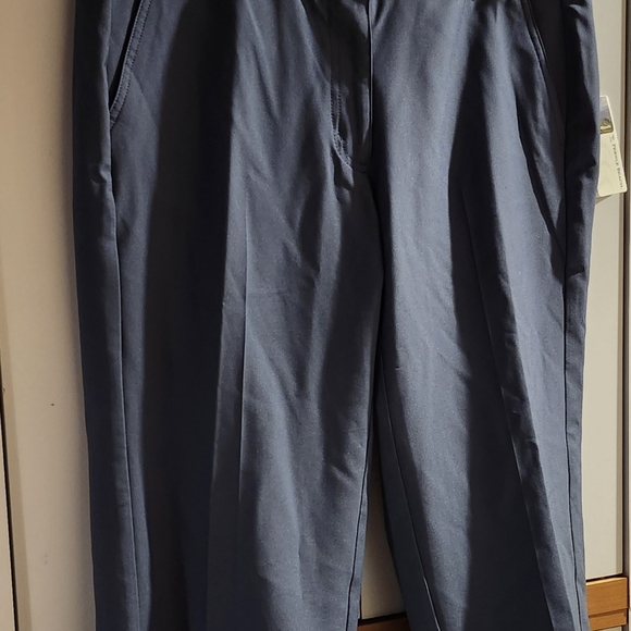 NWT- Pebble Beach Golf Capri Performance Pants Size 12. 👖 Blue - Picture 12 of 13